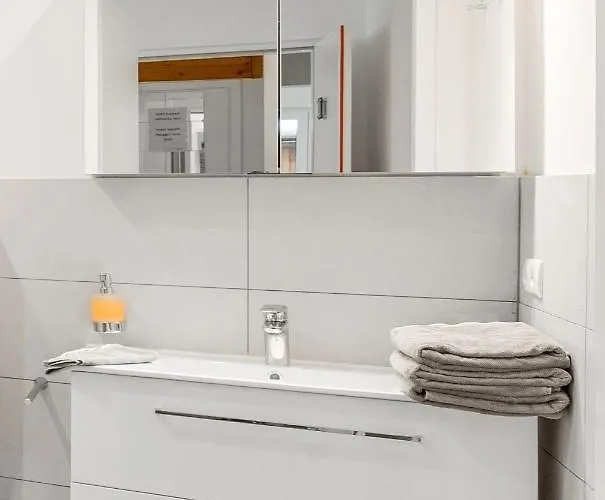 ホームステイ Lakeside 4 - Mit Balkon *