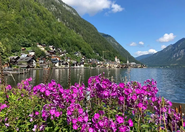 Lakeside 4 - Mit Balkon Homestay